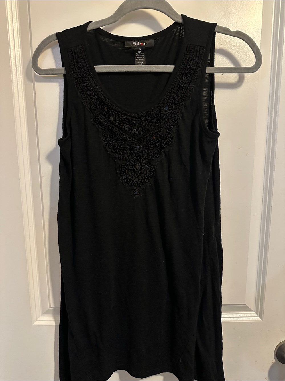 Style & Co. Black Embroidered Scoop Neck Tank